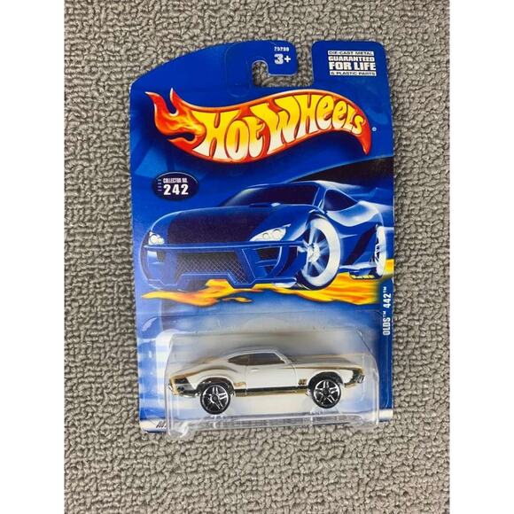 Y2K Hot Wheels Olds 442 White Die Cast Car Red Collector #242 - Picture 3 of 5